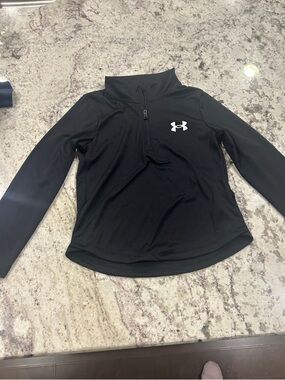 Boys Under Armour Black Long-Sleeve Quarter-Zip Top
